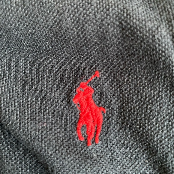 Lightly worn black/red Ralph Lauren polo - Picture 9 of 9